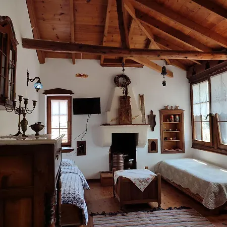 Semesterbostad House Rodia