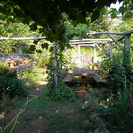 House Rodia Nyaraló Prínosz